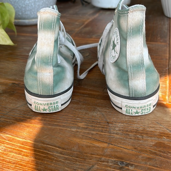 Converse Chuck Taylor’s lace ups women’s size 7 - Picture 3 of 7